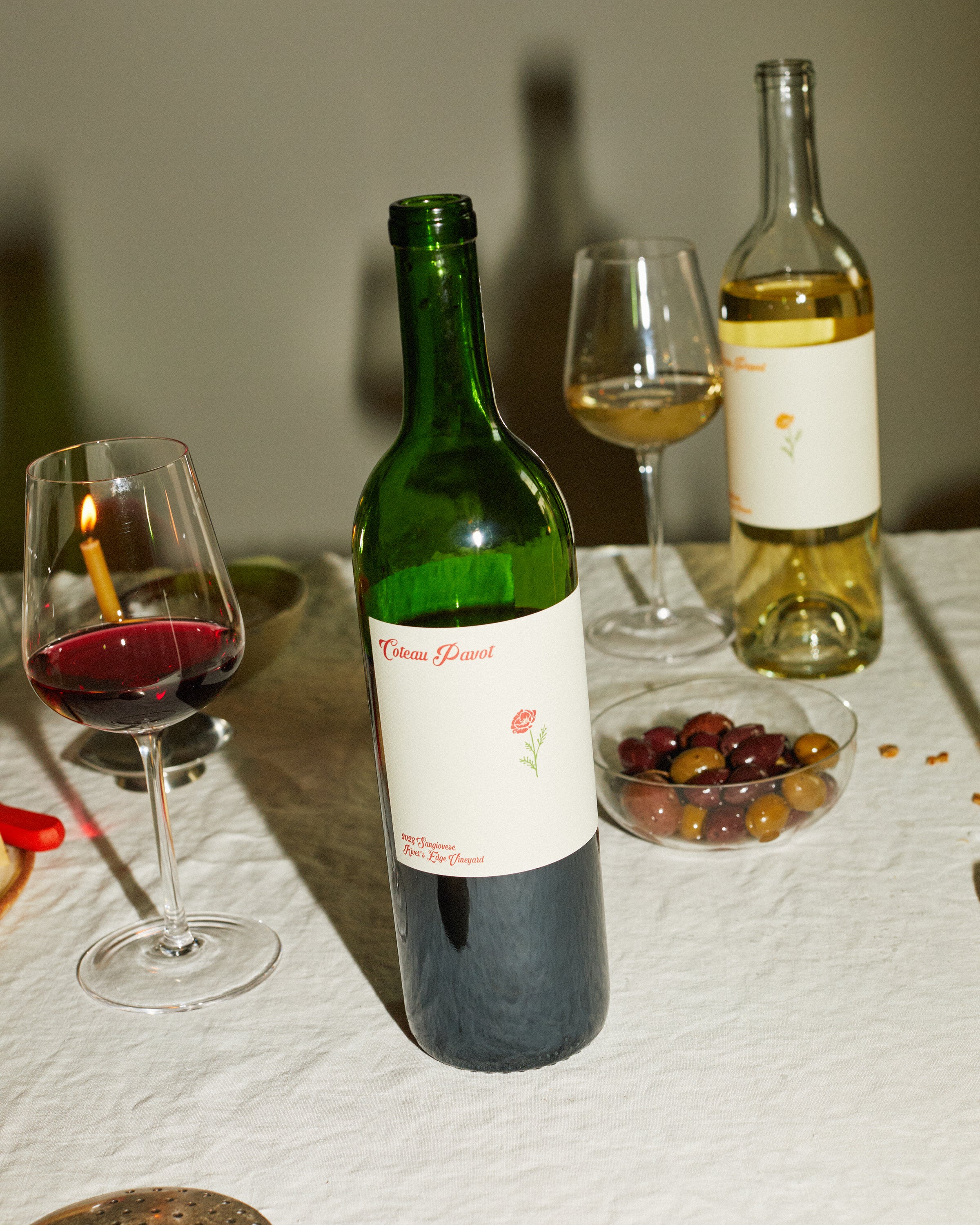 Coteau Pavot Wine Club